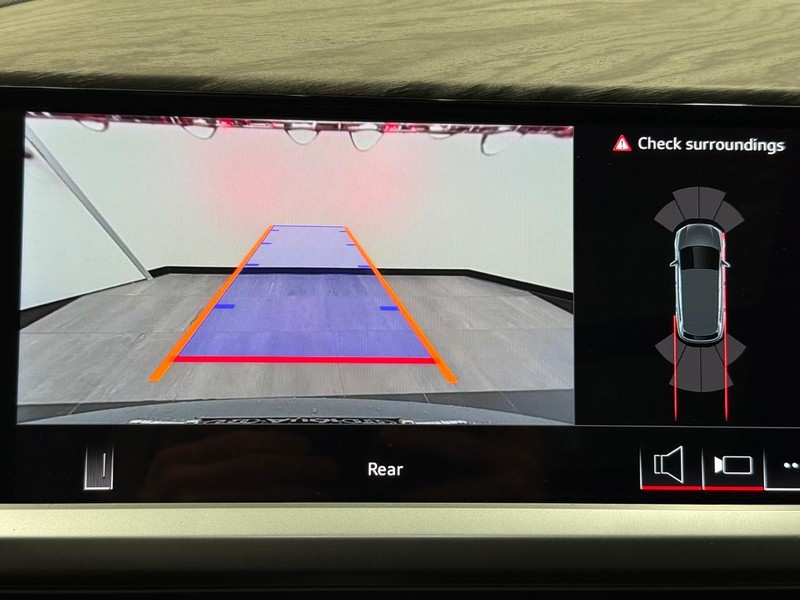 Audi Q4 e-tron Vehicle Image 13