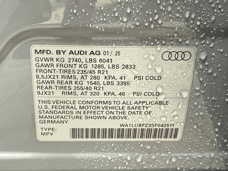 Audi Q4 e-tron Vehicle Image 17