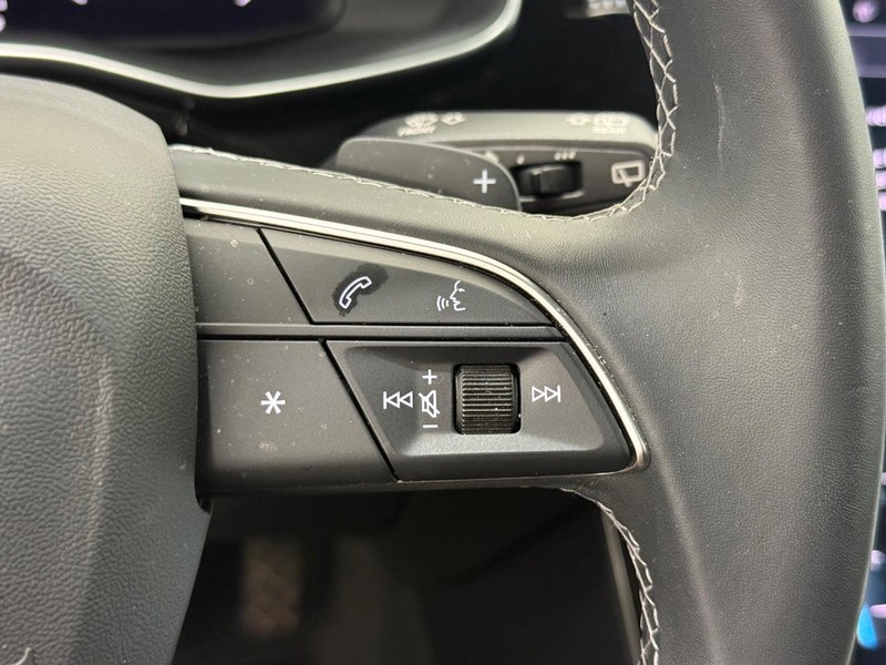 Audi Q7 Vehicle Image 16