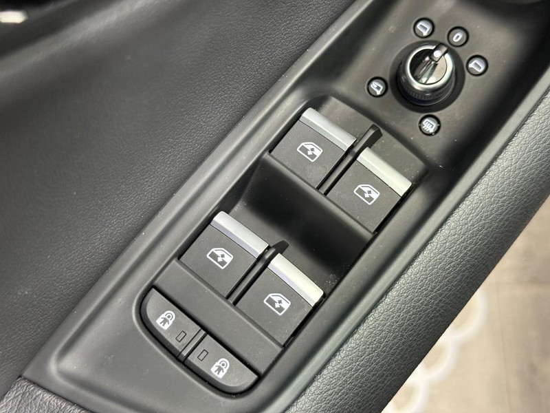Audi Q7 Vehicle Image 20