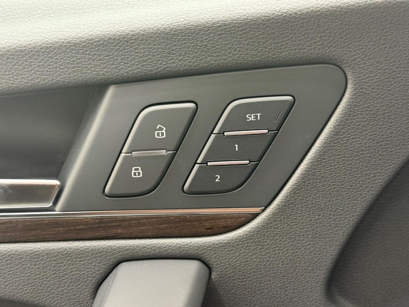 Audi Q5 Vehicle Image 10