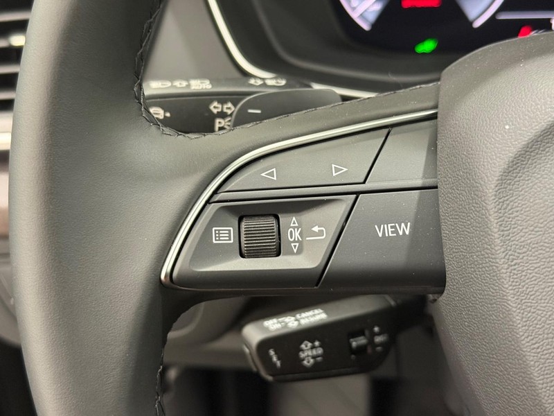 Audi Q5 Vehicle Image 11