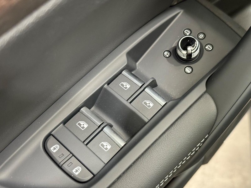 Audi Q5 Vehicle Image 15
