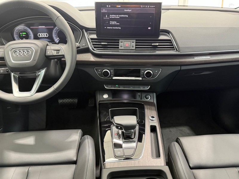 Audi Q5 Vehicle Image 5