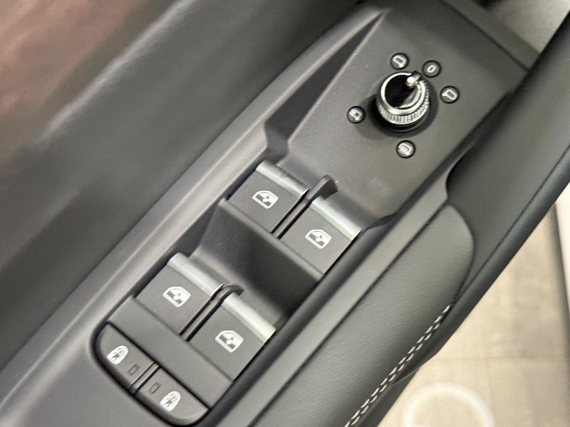 Audi Q5 Vehicle Image 15