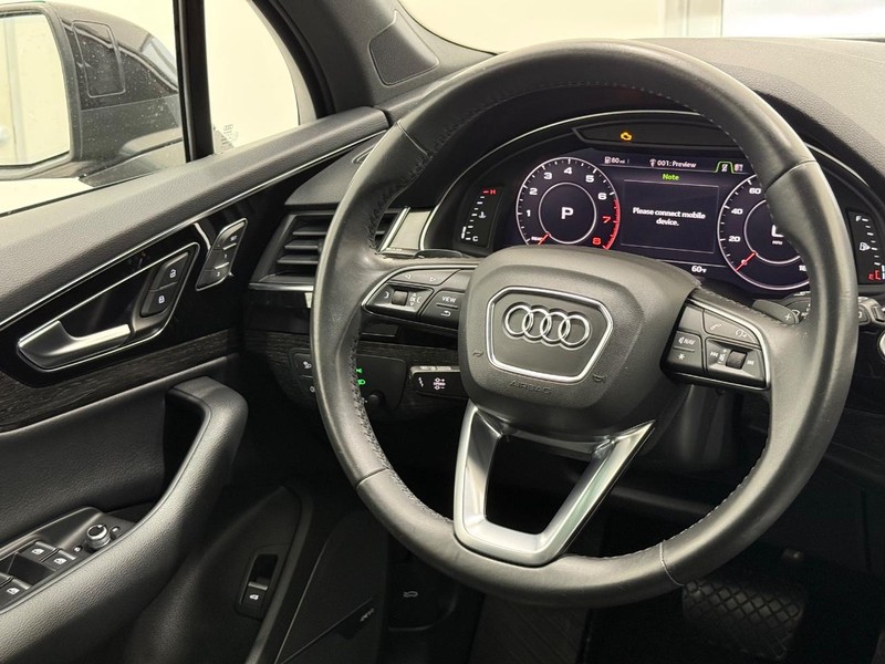Audi Q7 Vehicle Image 12