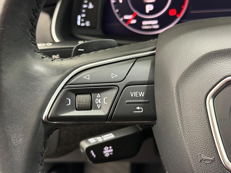Audi Q7 Vehicle Image 14