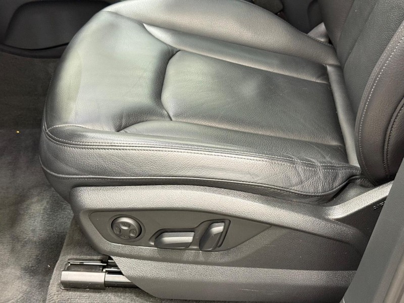 Audi Q7 Vehicle Image 19