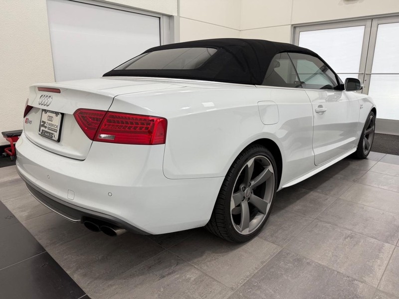 Audi S5 Vehicle Image 2