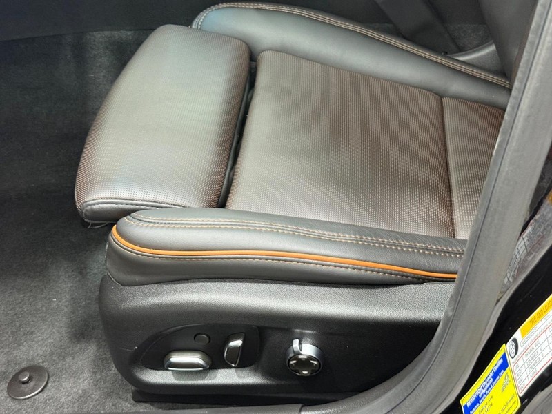 Cadillac CT4 Vehicle Image 21
