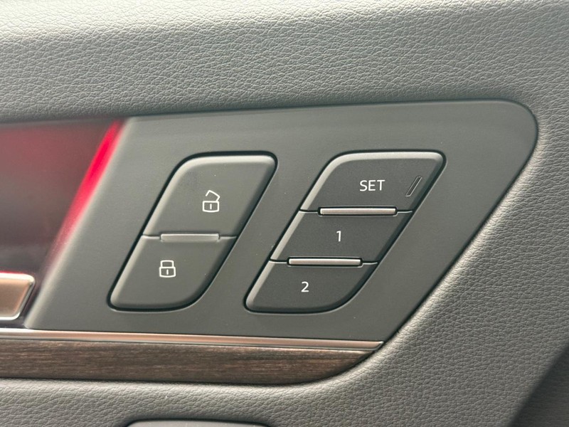 Audi Q5 Vehicle Image 10