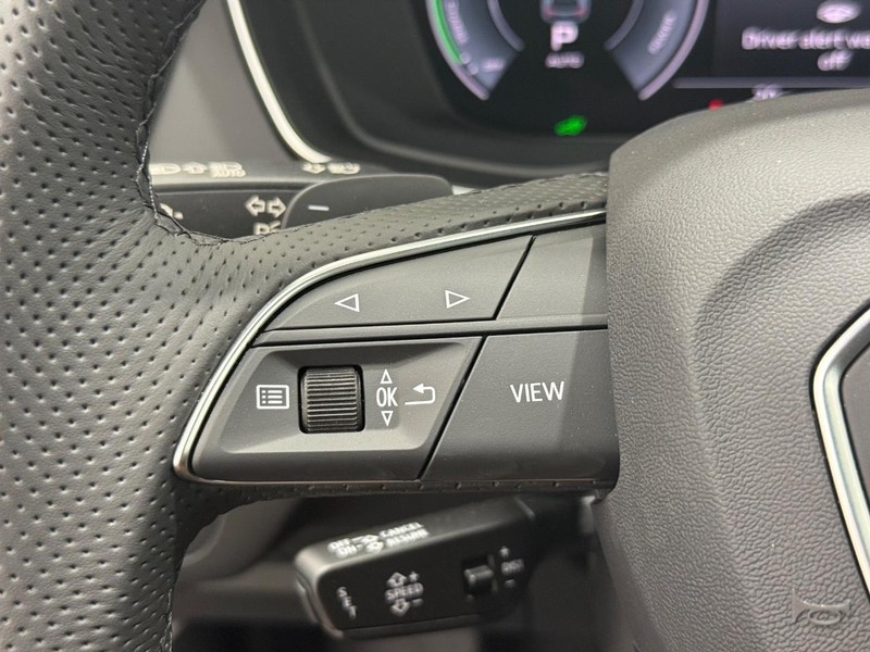 Audi Q5 Vehicle Image 11