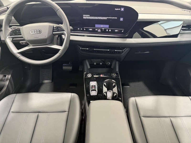 Audi Q6 e-tron Vehicle Image 5