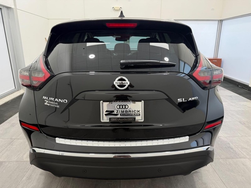 Nissan Murano Vehicle Image 3