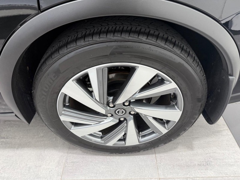 Nissan Murano Vehicle Image 5