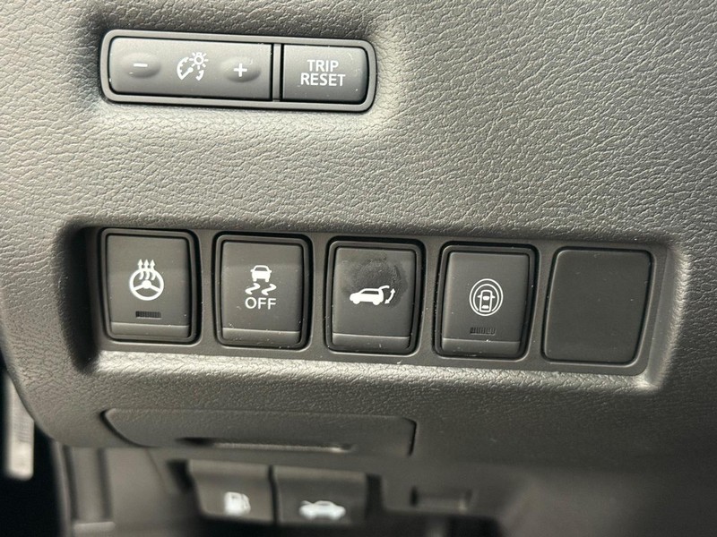 Nissan Murano Vehicle Image 14