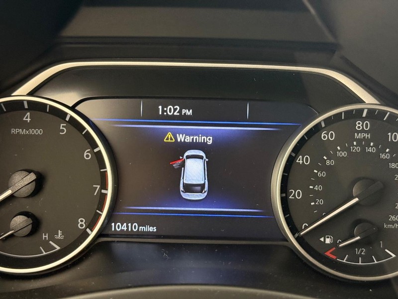 Nissan Murano Vehicle Image 17