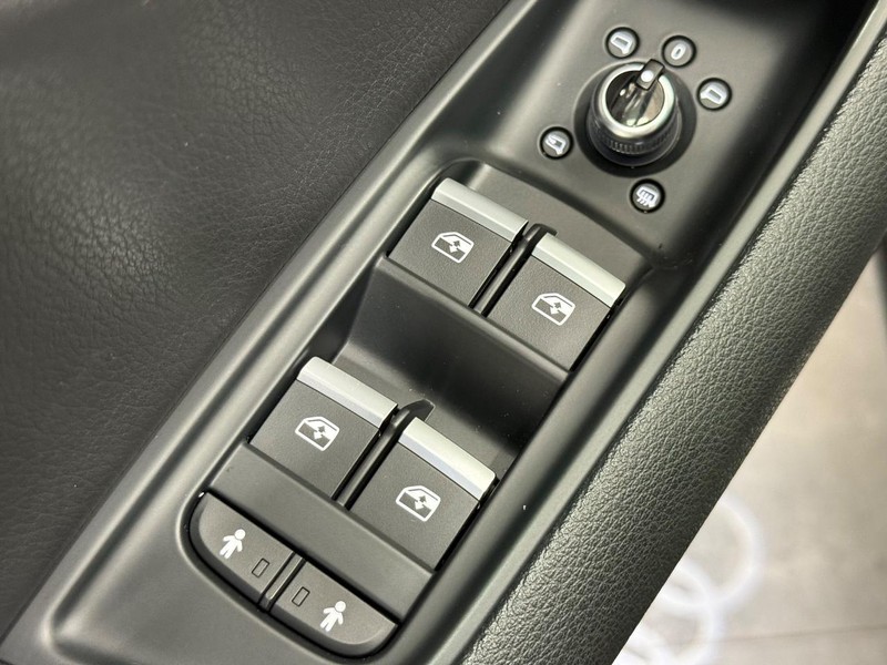 Audi Q7 Vehicle Image 20