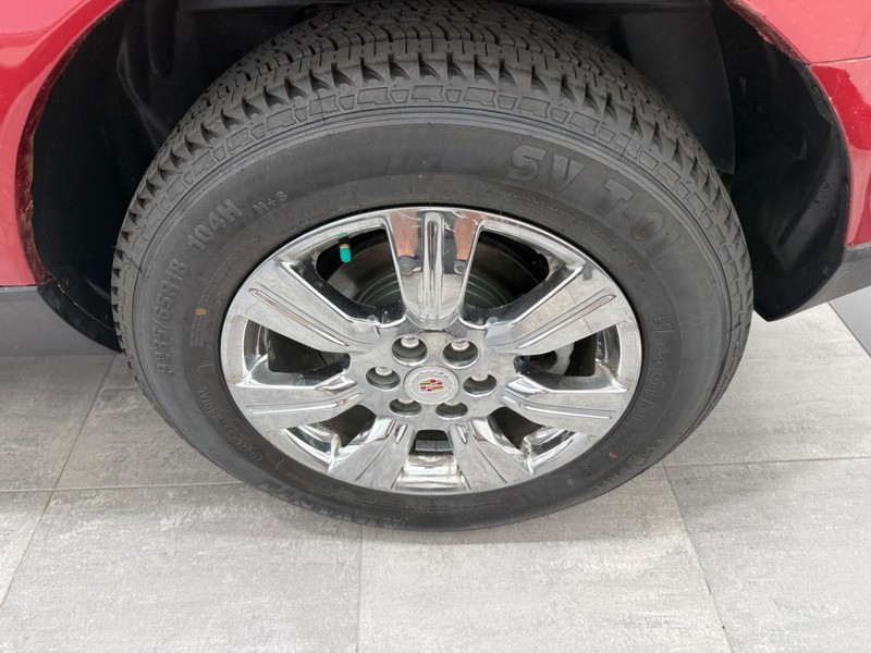 Cadillac SRX Vehicle Image 5