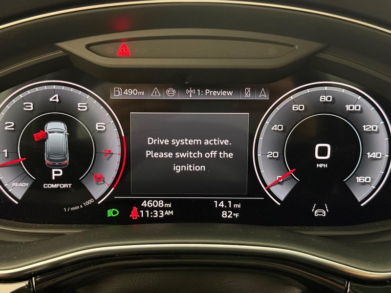 Audi Q7 Vehicle Image 17