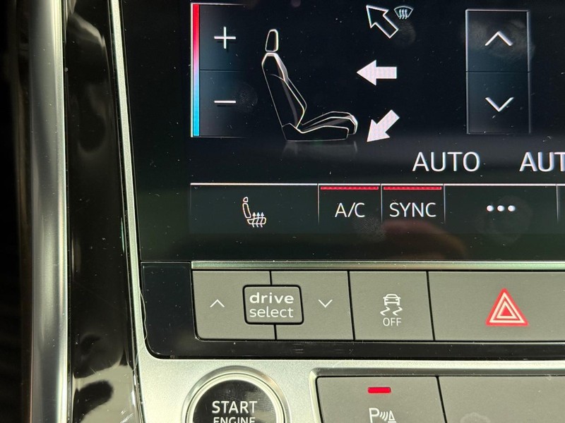 Audi Q7 Vehicle Image 19