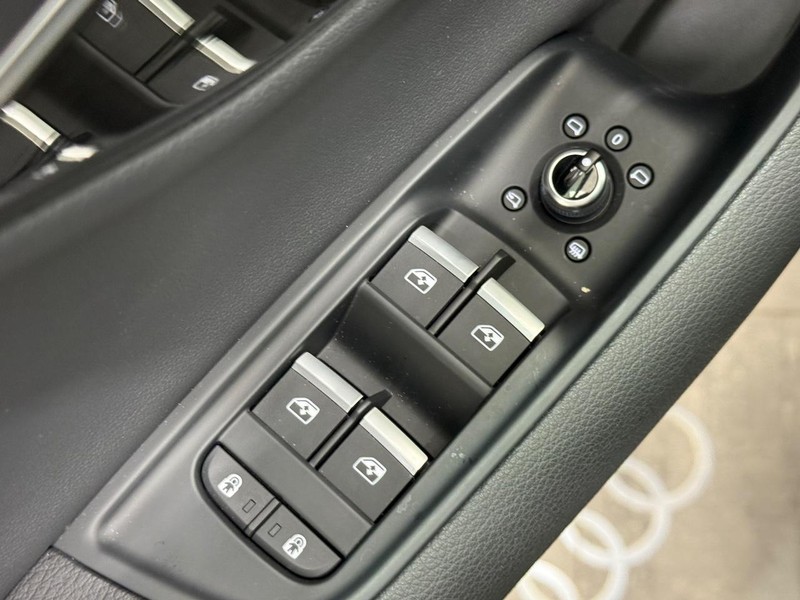 Audi Q7 Vehicle Image 20