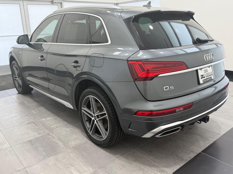 Audi Q5 Vehicle Image 4