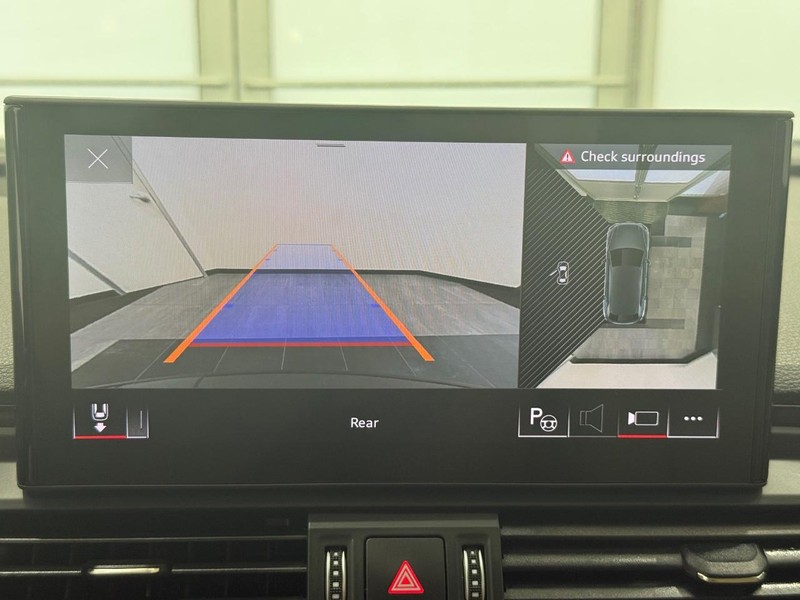 Audi Q5 Vehicle Image 18