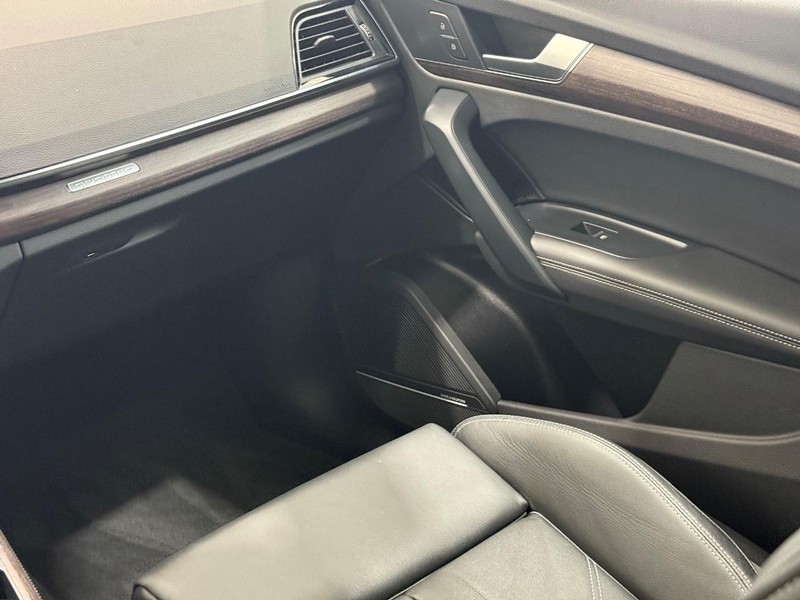 Audi Q5 Vehicle Image 13