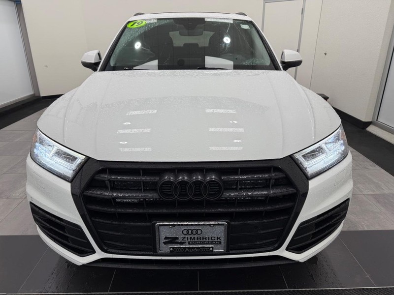 Audi Q5 Vehicle Image 7