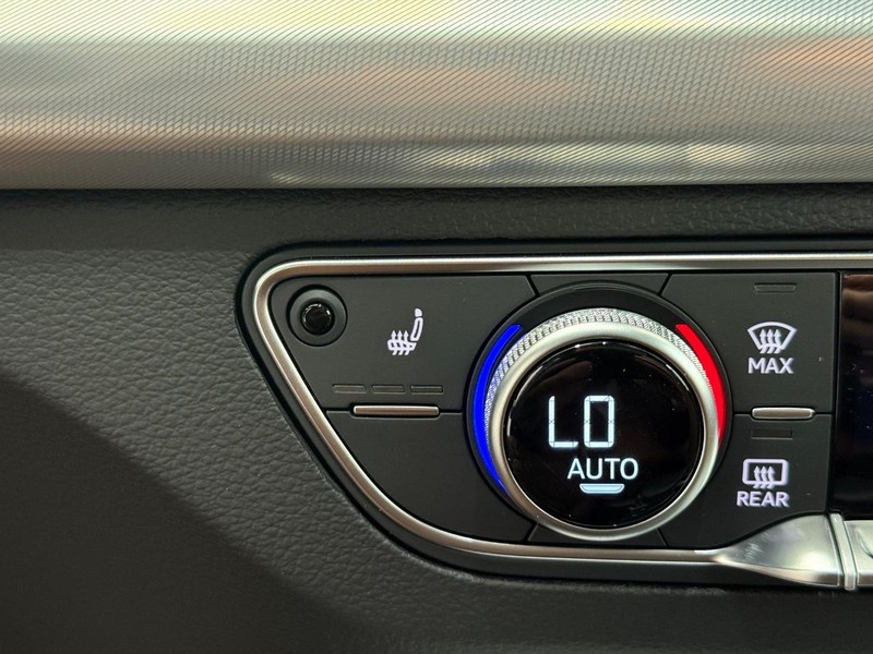 Audi Q5 Vehicle Image 15