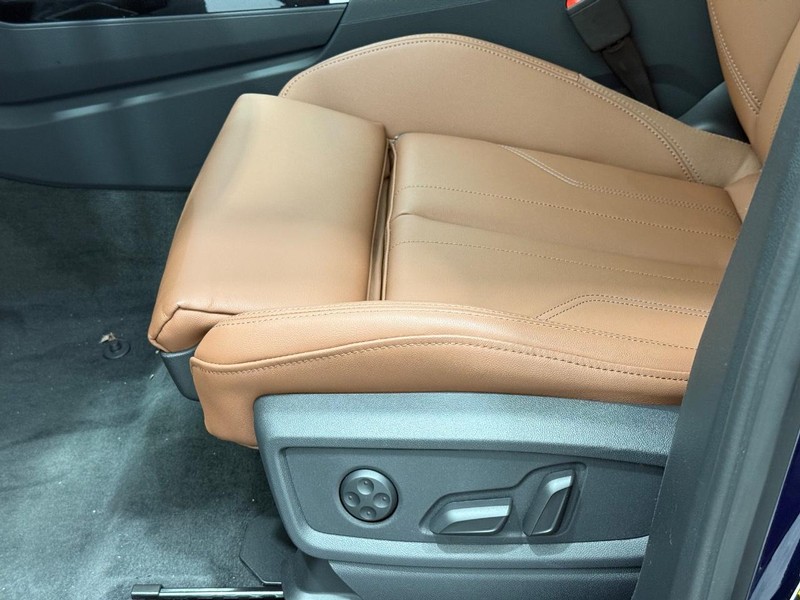 Audi Q5 Vehicle Image 17