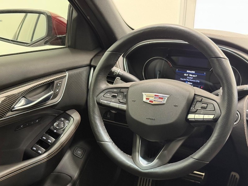 Cadillac CT5 Vehicle Image 8