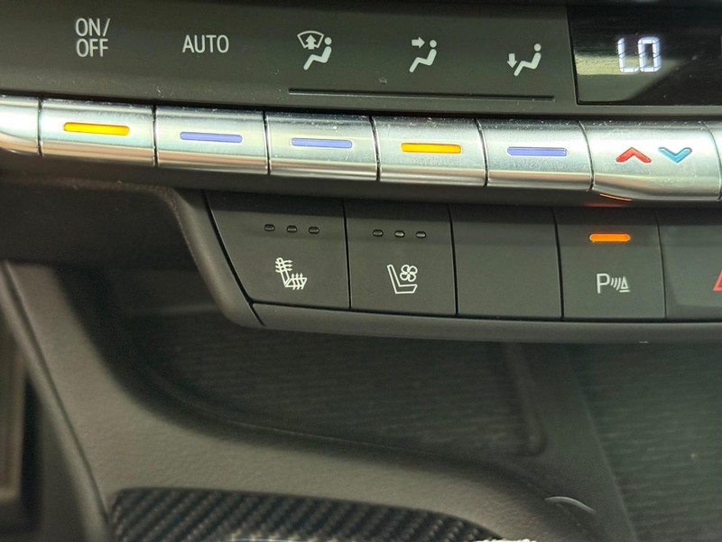 Cadillac CT5 Vehicle Image 16
