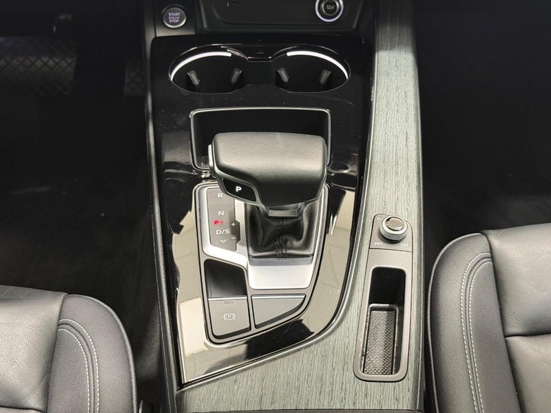 Audi A5 Sportback Vehicle Image 11