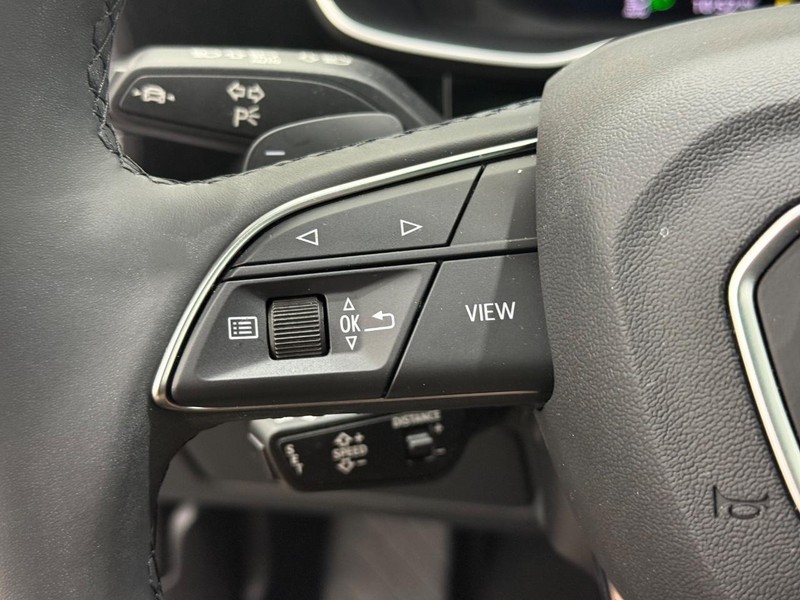 Audi Q3 Vehicle Image 14