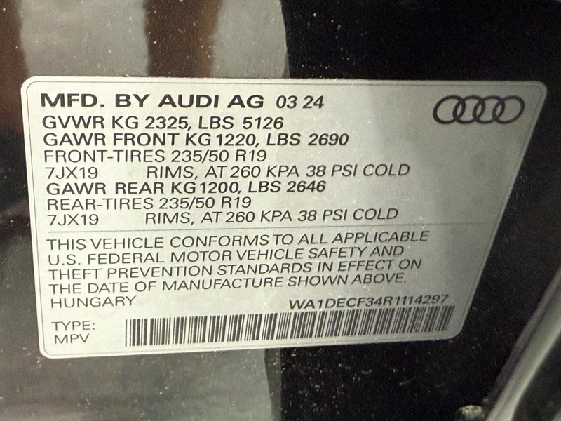 Audi Q3 Vehicle Image 21