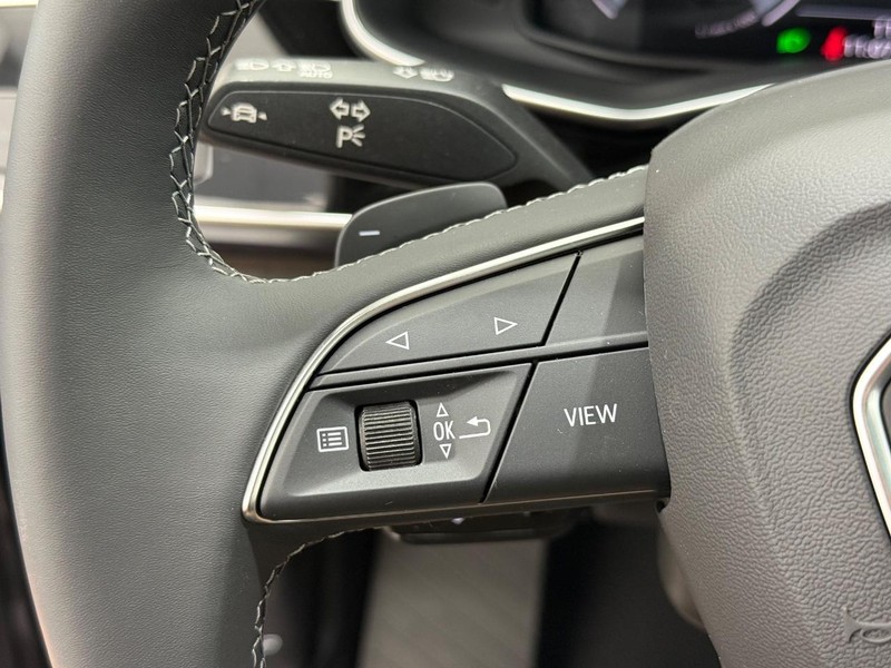 Audi Q7 Vehicle Image 12