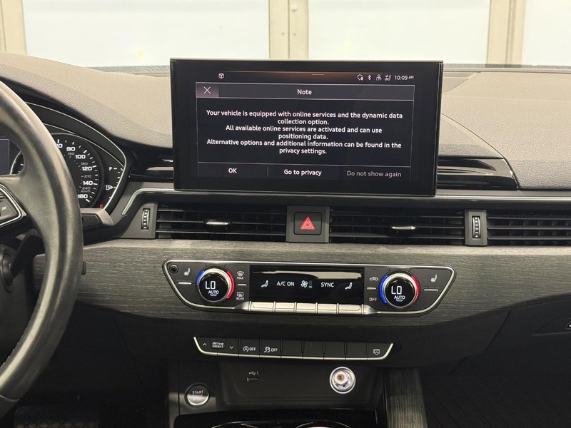 Audi A4 Sedan Vehicle Image 10
