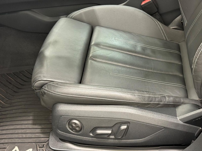 Audi A4 Sedan Vehicle Image 21