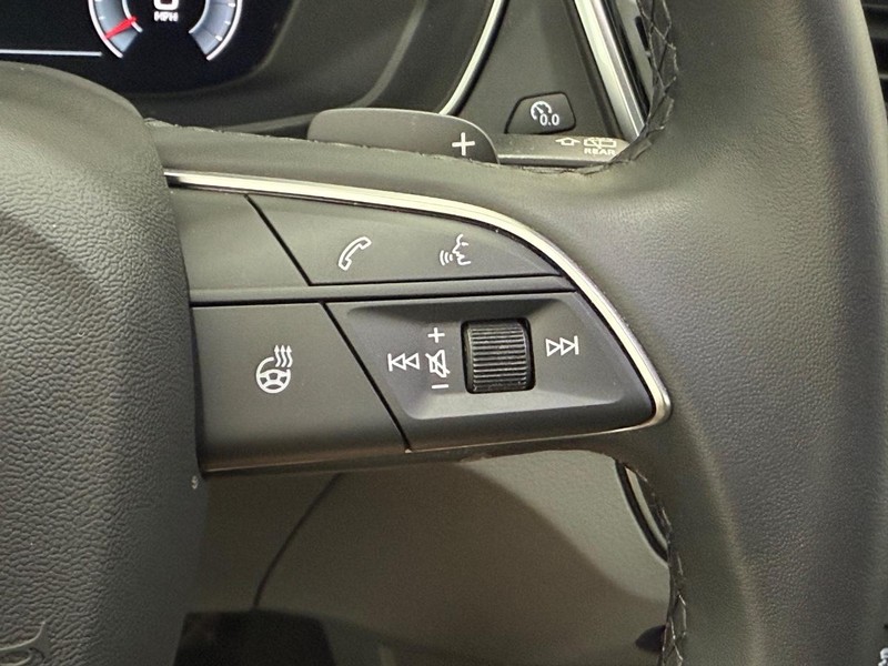 Audi Q5 Vehicle Image 16