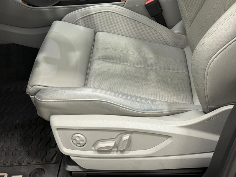 Audi Q5 Vehicle Image 21