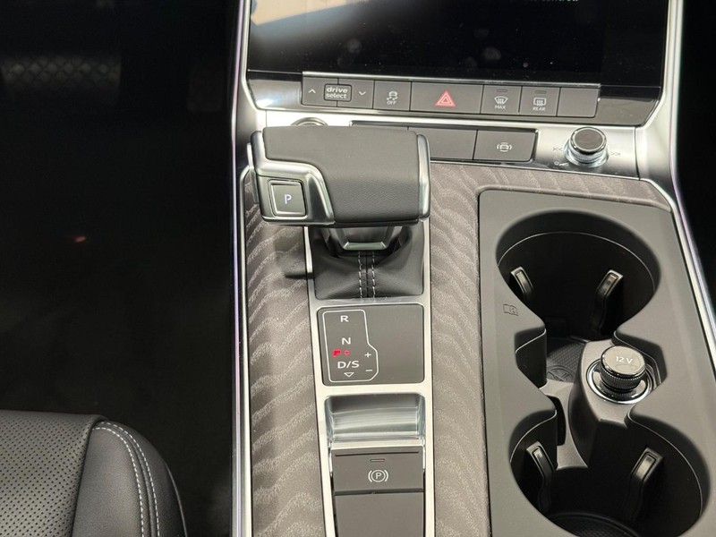 Audi A6 Sedan Vehicle Image 7