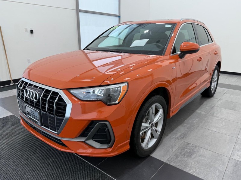 Audi Q3 Vehicle Image 6