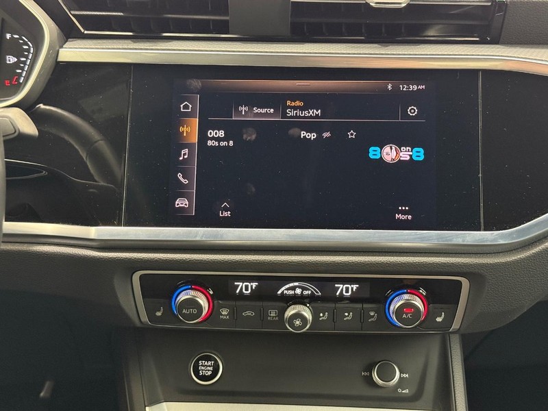 Audi Q3 Vehicle Image 10