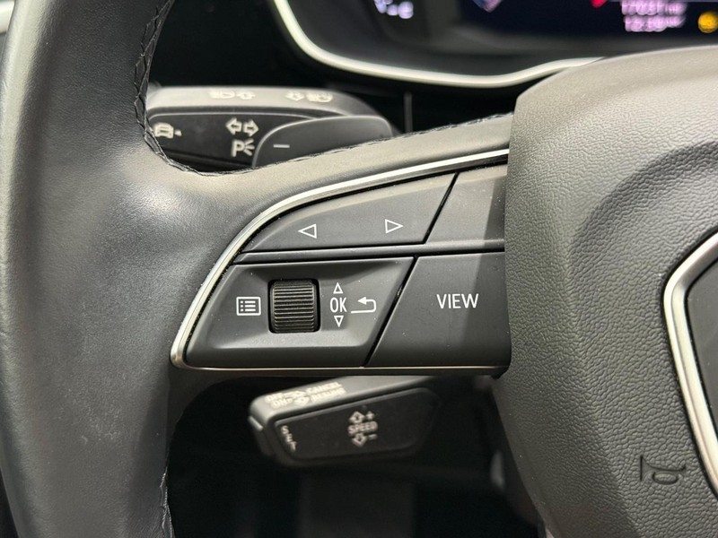 Audi Q3 Vehicle Image 14