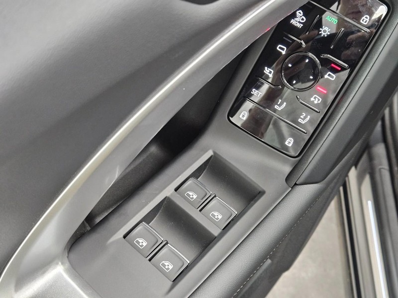 Audi Q5 Vehicle Image 15