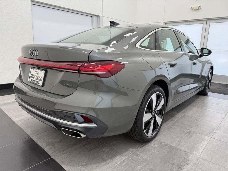 Audi A5 Vehicle Image 2