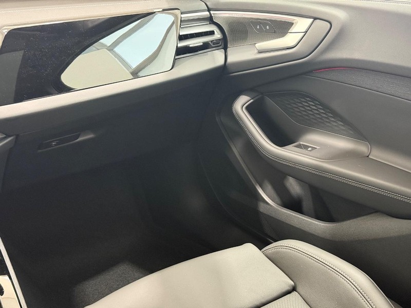 Audi A5 Vehicle Image 9