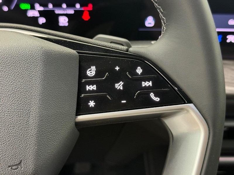 Audi Q5 Vehicle Image 11
